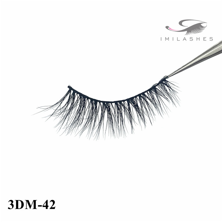 3d-eyelash-suppliers.jpg