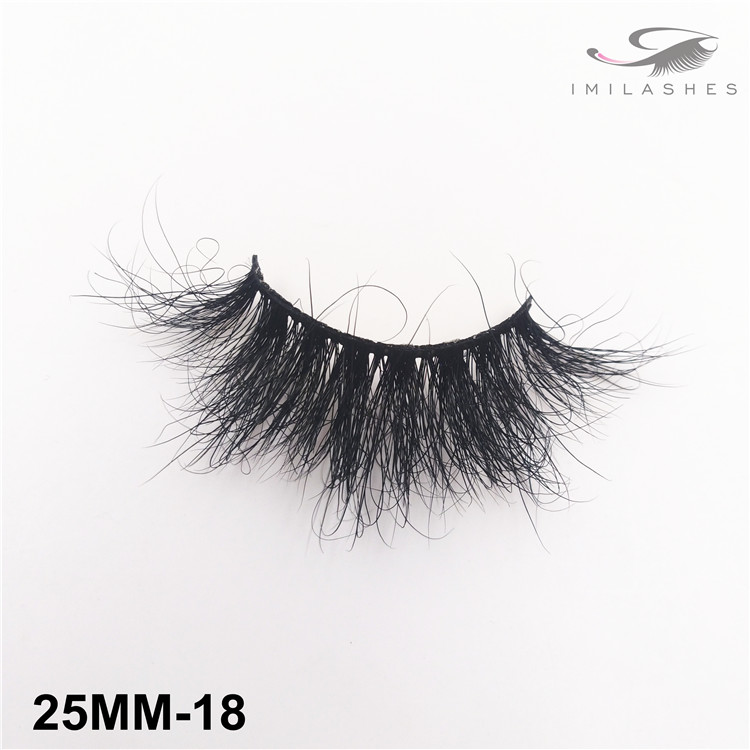 natural-false-lashes.jpg