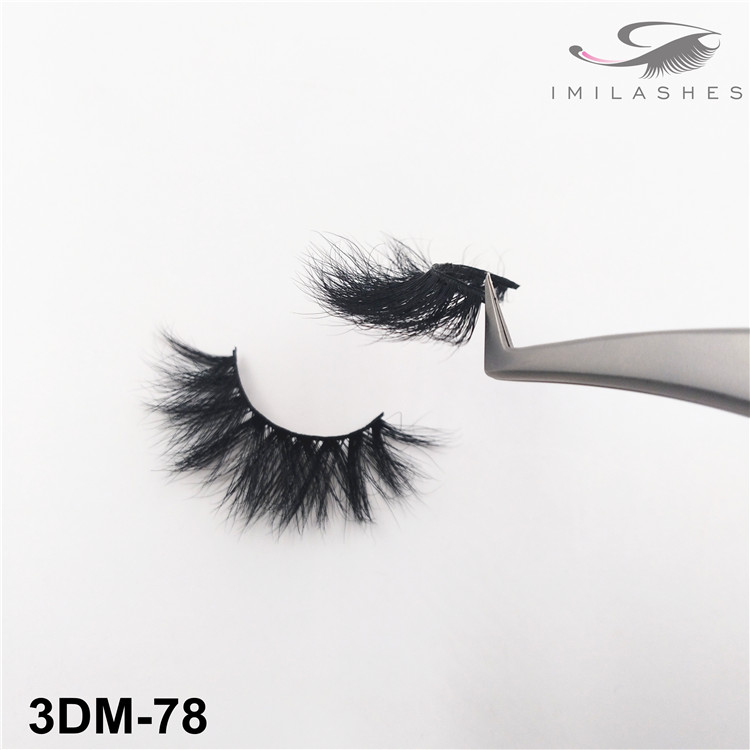 false-eyelashes-wholesale.jpg